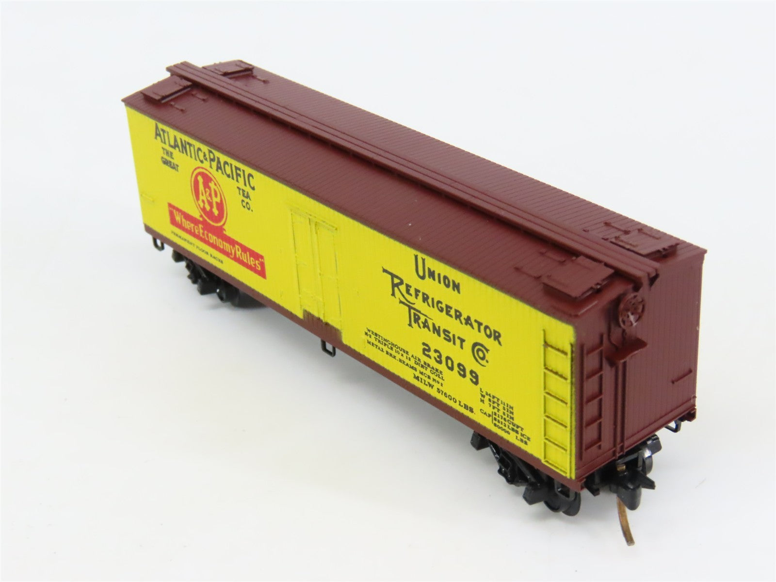 N Scale Micro-Trains 47010 URT Union Refrigerator Transit 40' Reefer 23099 RTR