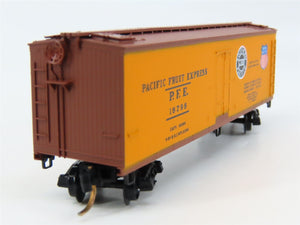 N Scale Micro-Trains 47060 Pacific Fruit Express 40' Wood-Sheathed Reefer RTR