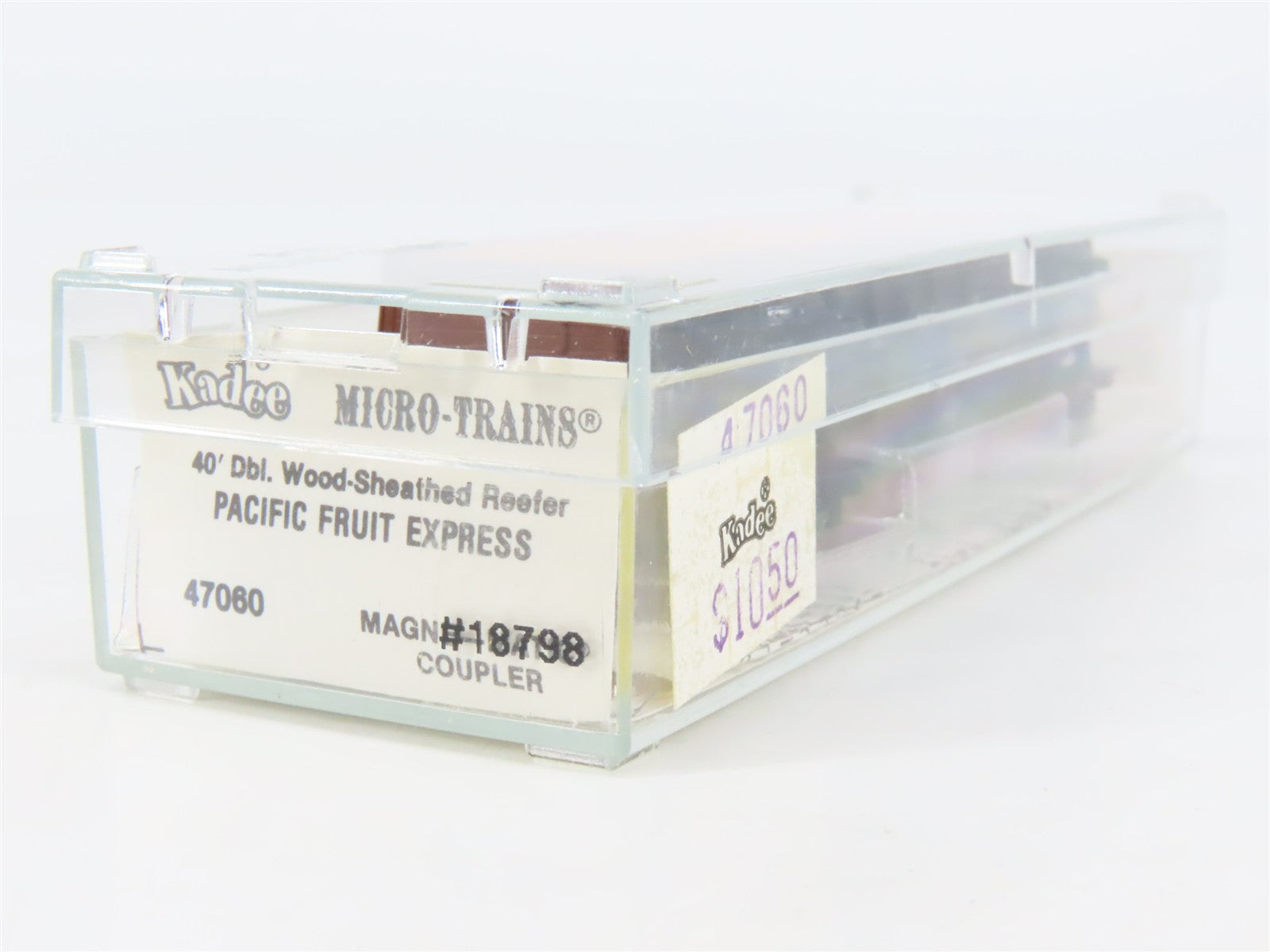 N Scale Micro-Trains 47060 Pacific Fruit Express 40' Wood-Sheathed Reefer RTR