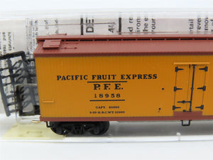 N Scale Micro-Trains 47060 PFE Pacific Fruit Express 40' Reefer 18958 RTR