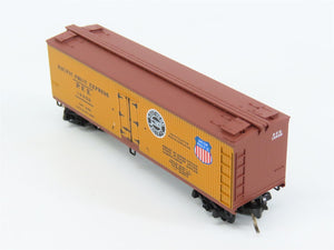 N Scale Micro-Trains 47060 PFE Pacific Fruit Express 40' Reefer 18958 RTR