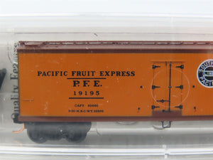 N Scale Micro-Trains 47060 PFE Pacific Fruit Express 40' Reefer 19195 RTR