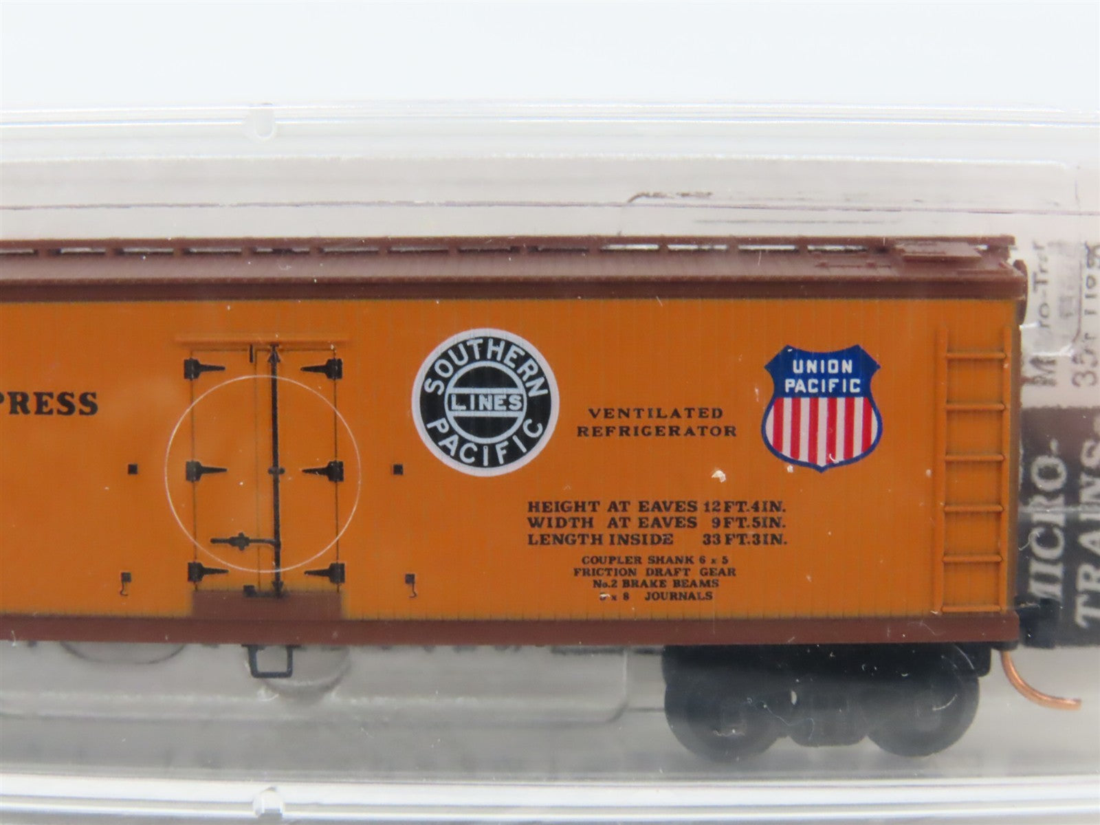 N Scale Micro-Trains 47060 PFE Pacific Fruit Express 40' Reefer 19195 RTR