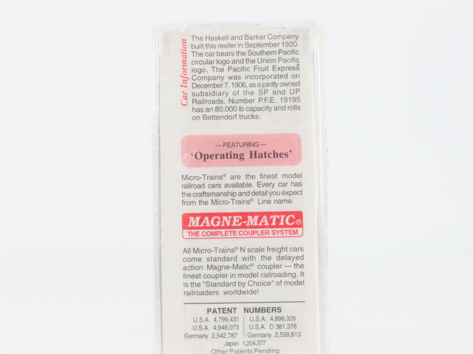 N Scale Micro-Trains 47060 PFE Pacific Fruit Express 40' Reefer 19195 RTR