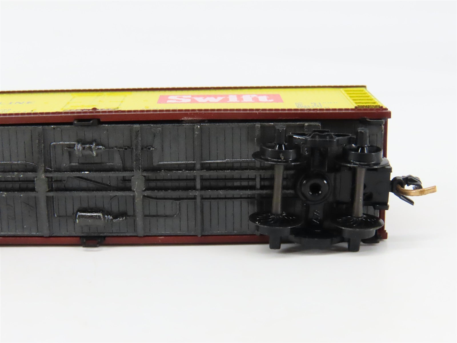 N Scale Kadee Micro-Trains MTL 47070 SRLX Swift 40' Wood-Sheathed Reefer 8601
