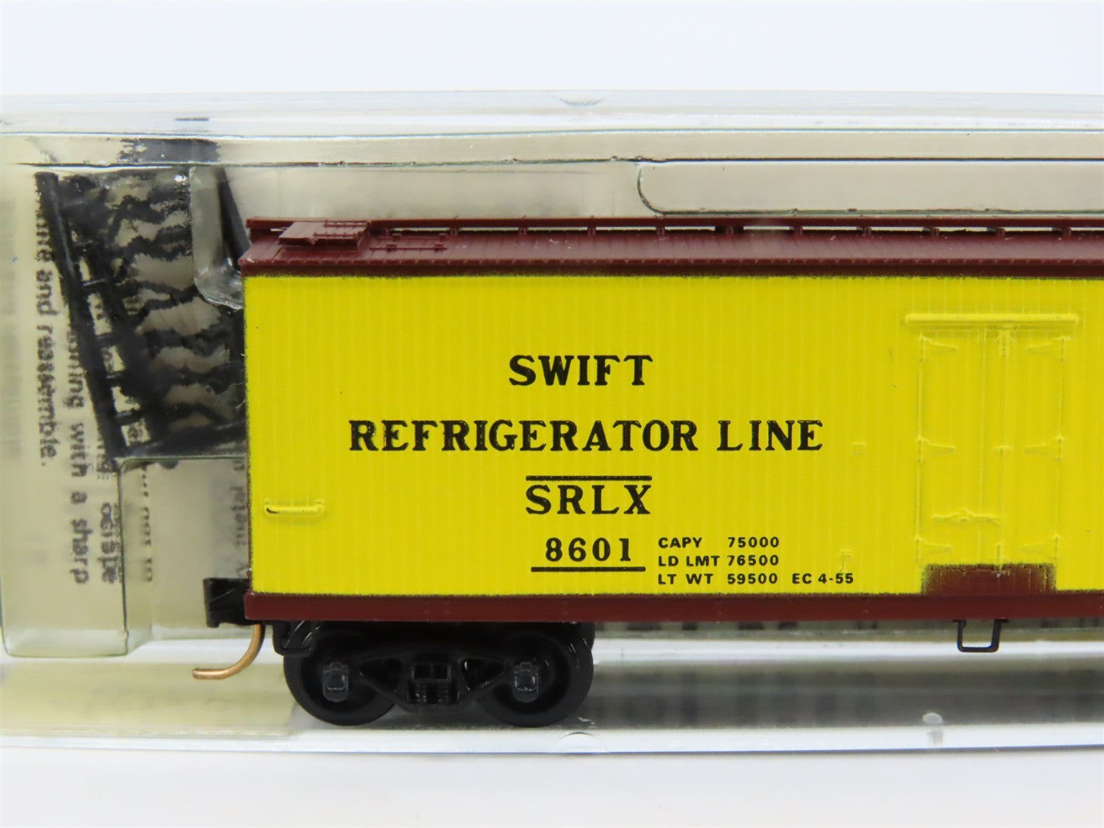 N Scale Kadee Micro-Trains MTL 47070 SRLX Swift 40' Wood-Sheathed Reefer #8601