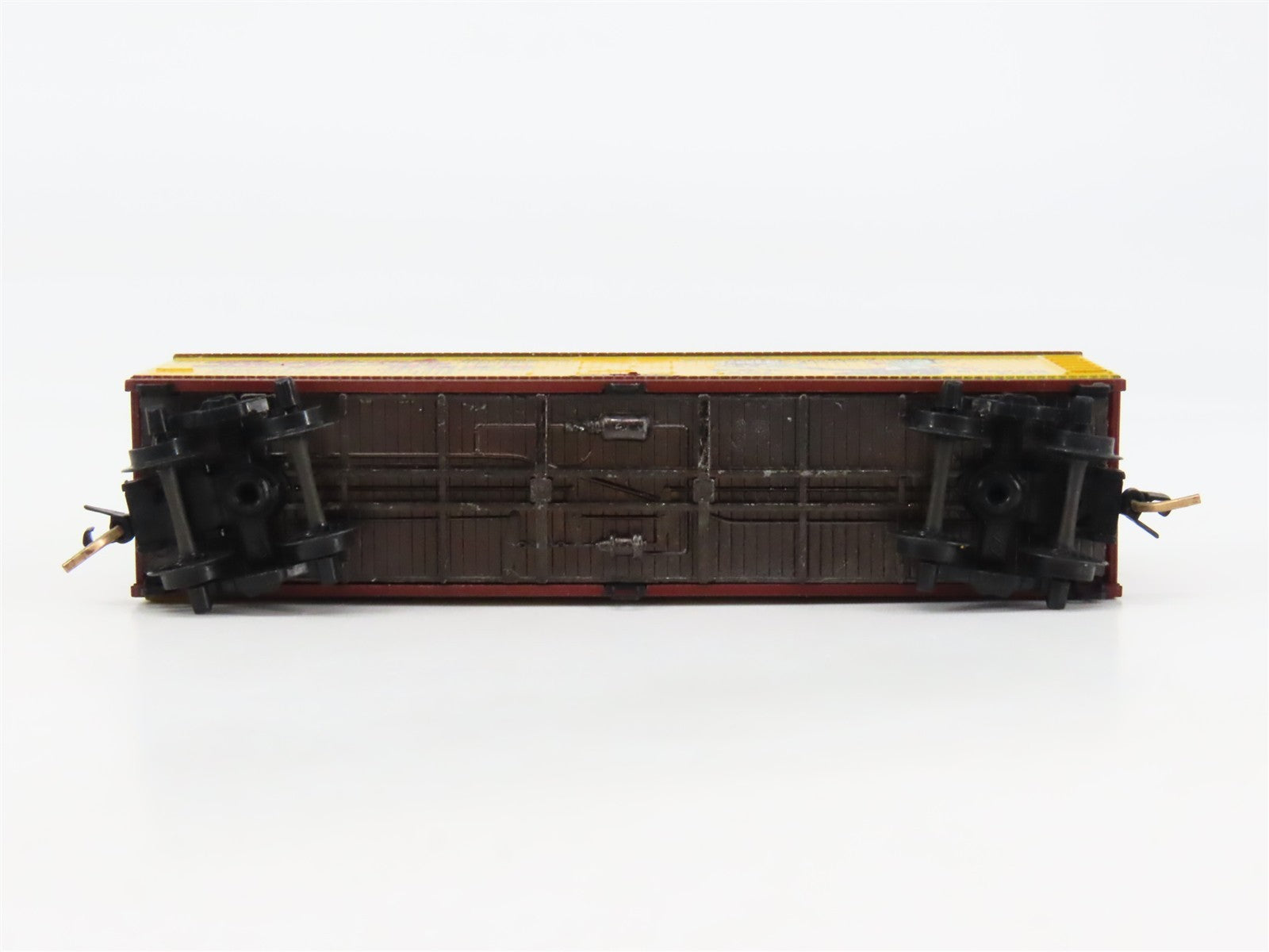 N Kadee Micro-Trains MTL 47100 BBX Burp-Oh Beer 40' Wood-Sheathed Reefer 201 RTR