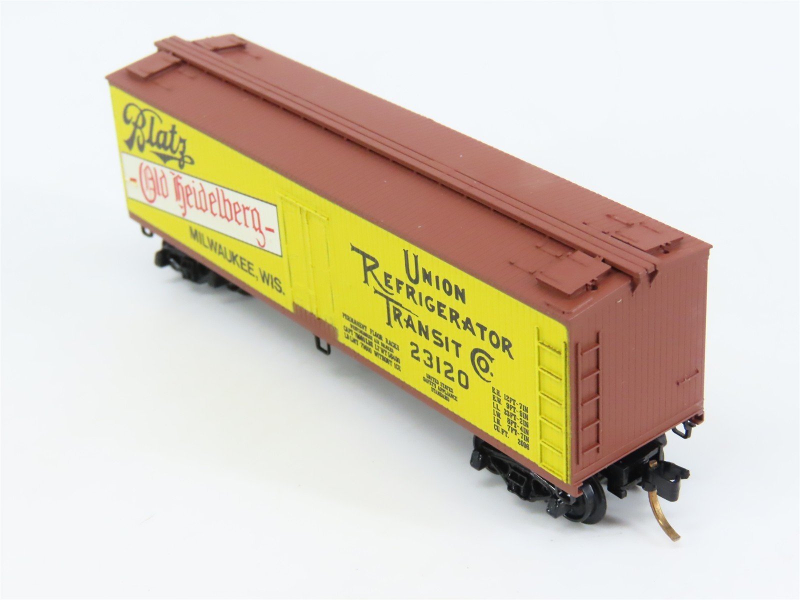 N Scale Micro-Trains 47120 Union Refrigerator Transit Co. 40' Reefer RTR