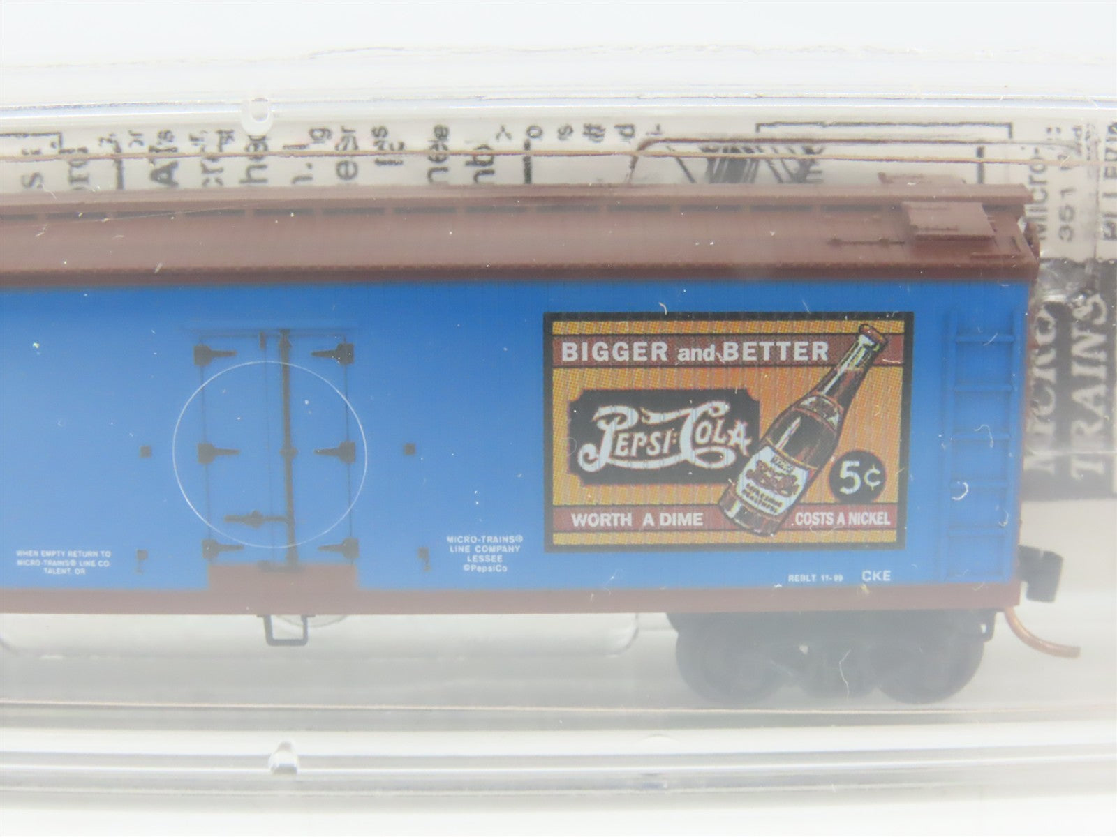 N Scale Micro-Trains 47340 PCEX Pepsi-Cola 40' Double-Sheathed Wood Reefer RTR
