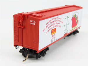 N Scale Micro-Trains MTL 47150 Season's Greetings 40' Wood Reefer 1992 RTR