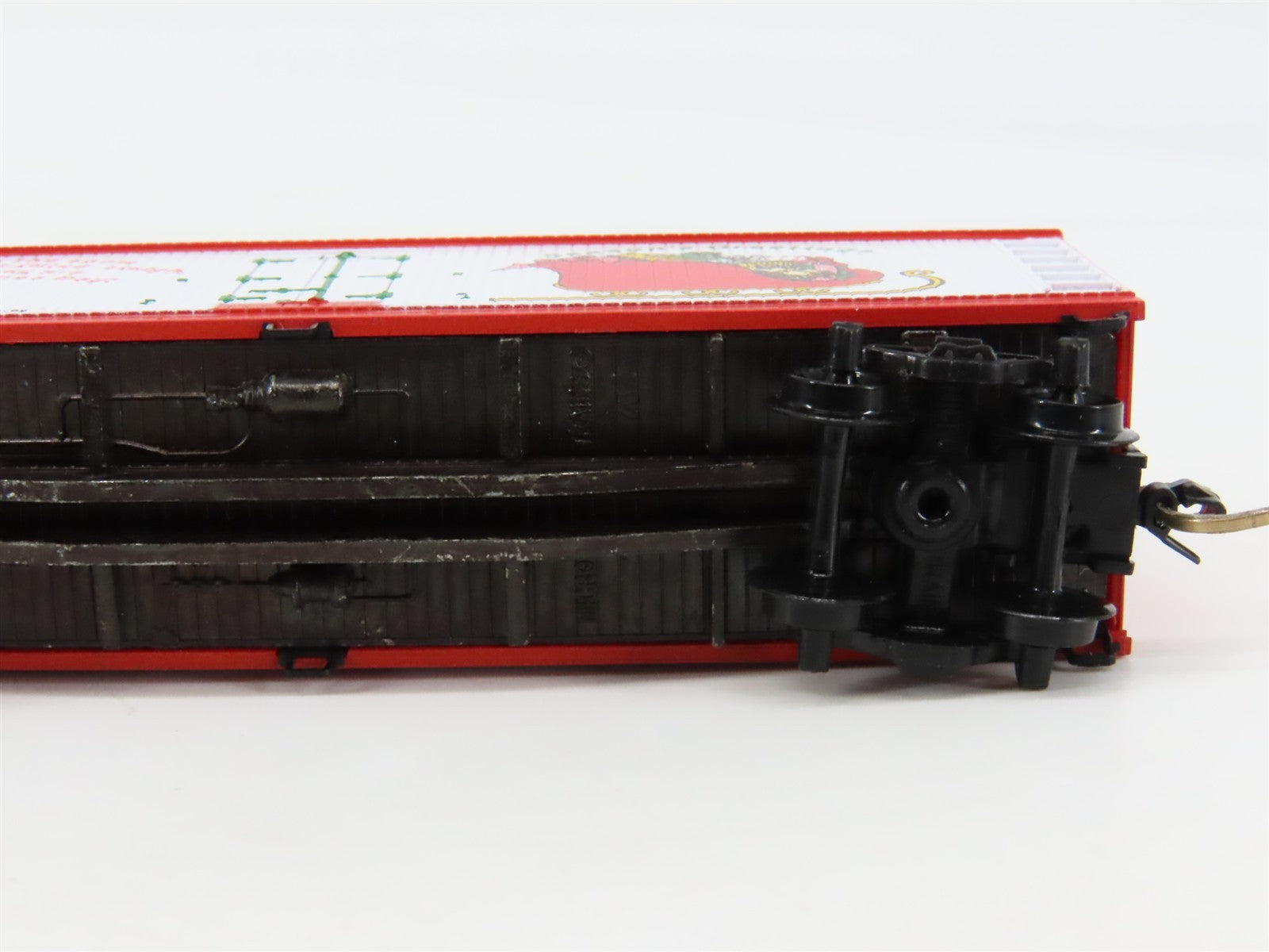 N Scale Micro-Trains MTL 47150 Season's Greetings 40' Wood Reefer 1992 RTR
