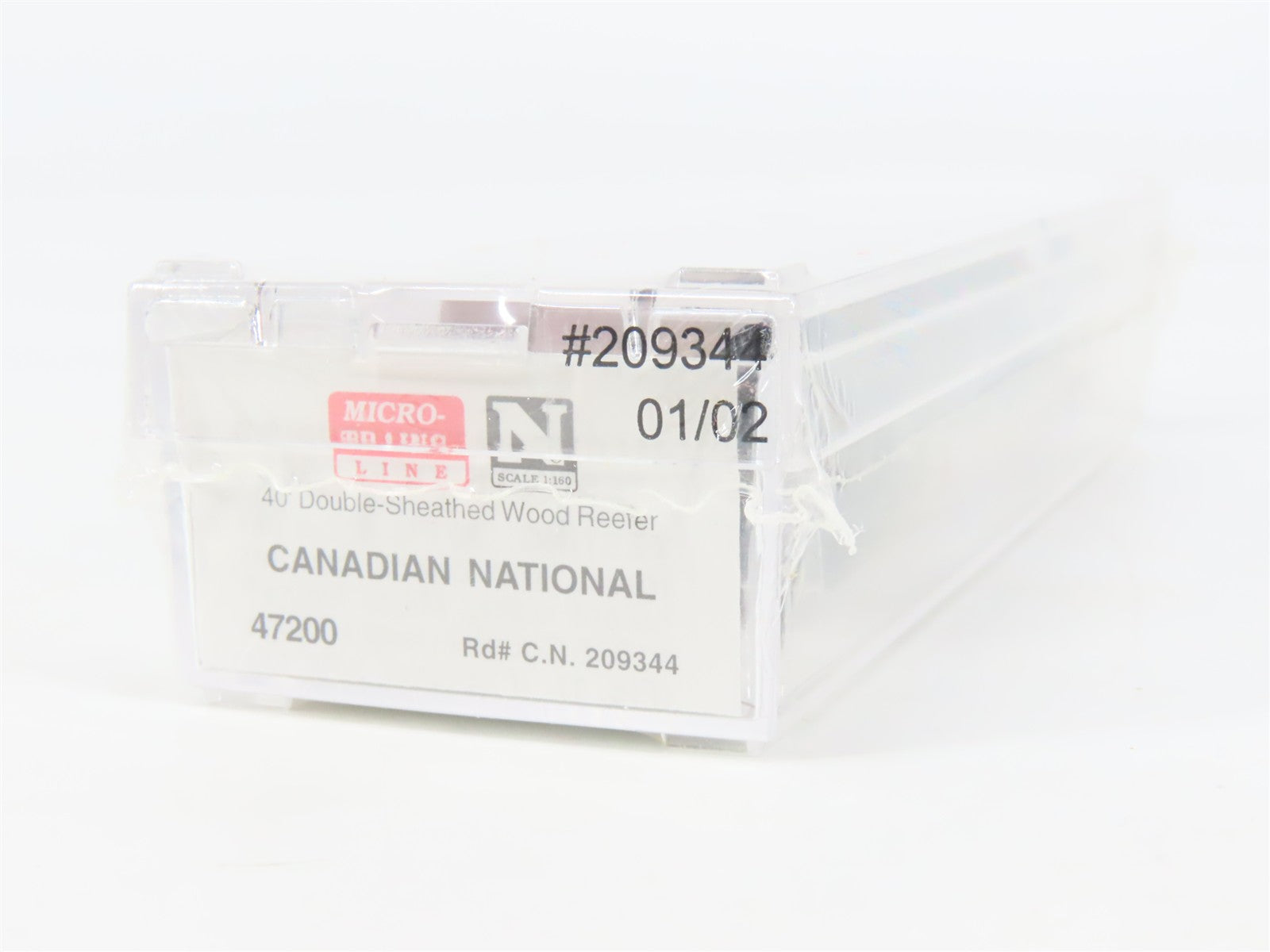 N Scale Micro-Trains 47200 Canadian National 40' Double-Sheathed Wood Reefer RTR