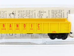 N Scale Micro-Trains 48040 CIC Cedar Rapids & Iowa City 50' Ribside Gondola RTR