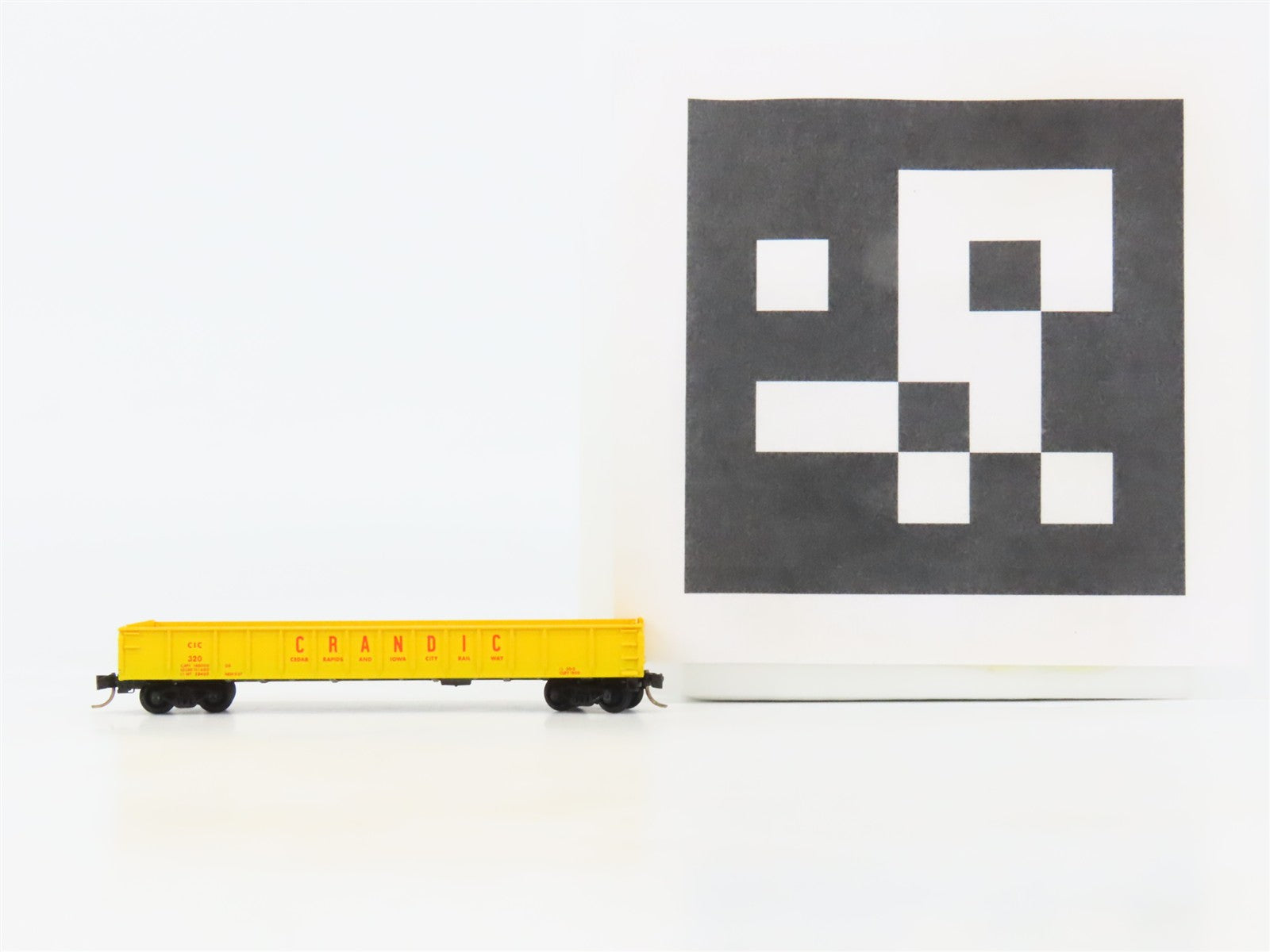 N Scale Micro-Trains 48040 Cedar Rapids and Iowa City Railway 50' Gondola RTR
