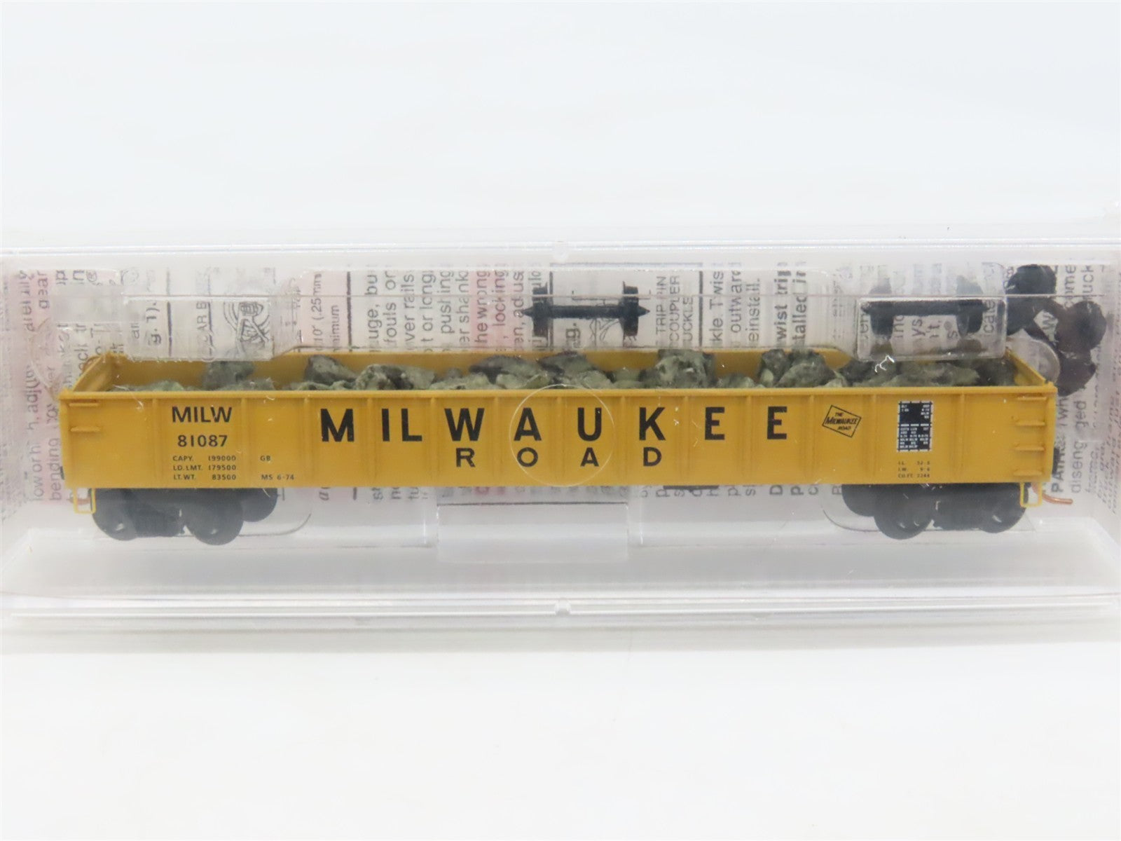 N Scale Micro-Trains MTL 48110.1 MILW Milwaukee Road 50' Gondola 81087 w/ Load
