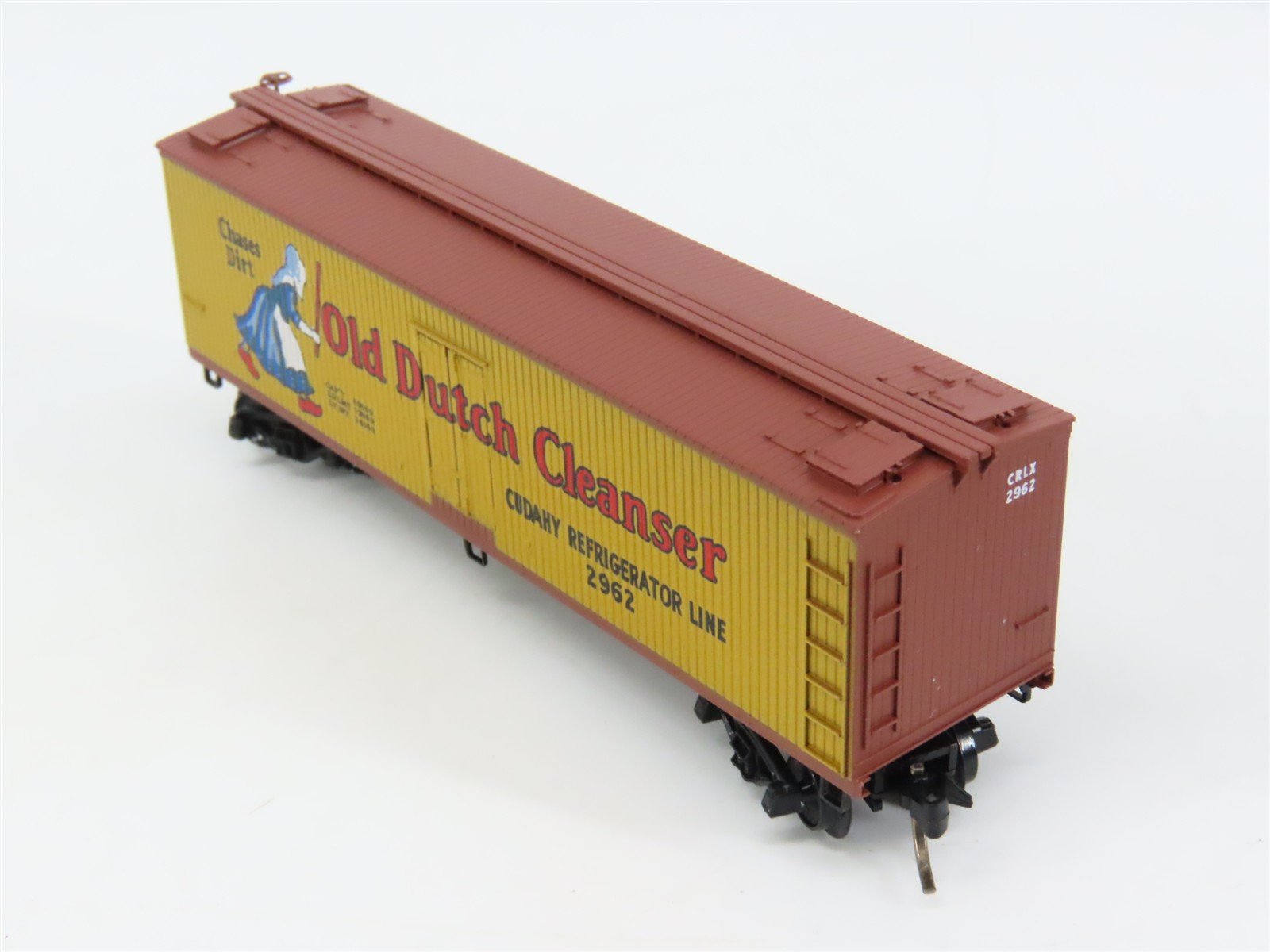 N Scale Micro-Trains 49010 CRLX Cudahy Refrigerator Line 40' Reefer 2962 RTR