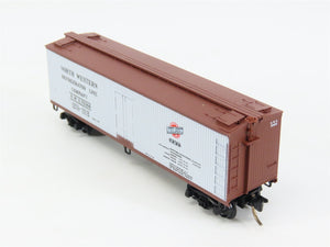 N Scale Micro-Trains 49170 North Western Refrigerator Line 40' Wood Reefer RTR