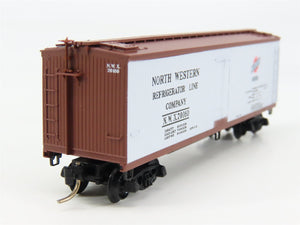 N Scale Micro-Trains 49170 North Western Refrigerator Line 40' Wood Reefer RTR