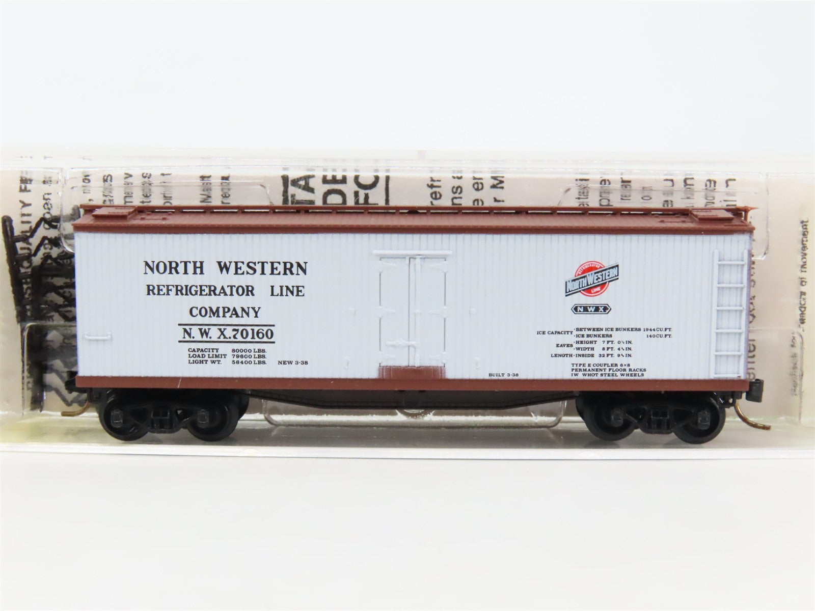 N Scale Micro-Trains 49170 North Western Refrigerator Line 40' Reefer RTR