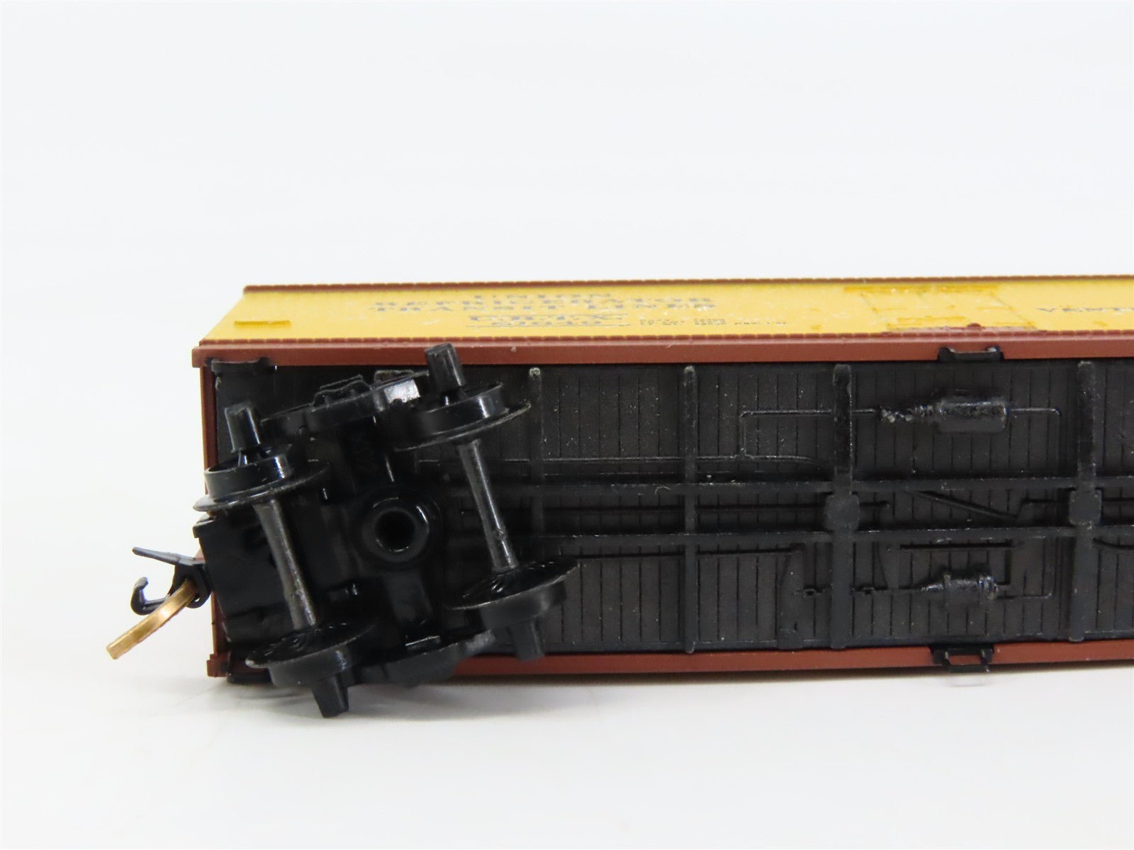 N Scale Kadee Micro-Trains MTL 49160 URTX CMStP&P 40' Wood Reefer #81649