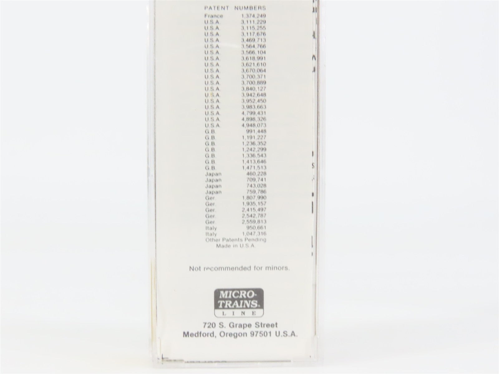 N Scale Micro-Trains 49180 SP Southern Pacific 40' Dbl. Sheathed-Wood Reefer RTR