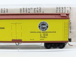 N Scale Micro-Trains 49180 PFE Pacific Fruit Express 40' Reefer 35447 RTR