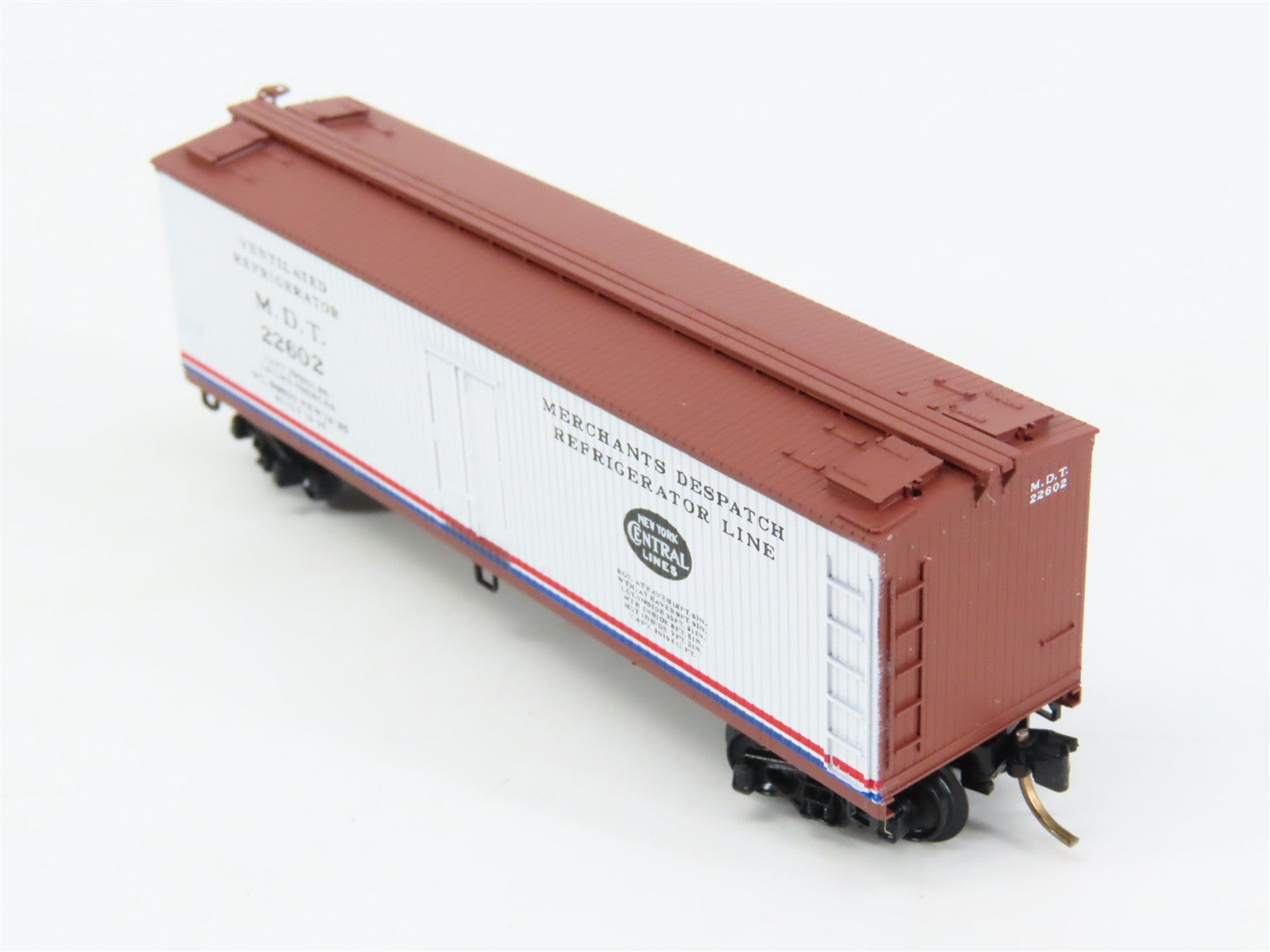 N Scale Micro-Trains 49140 New York Central 40' Dbl. Sheathed Wood Reefer RTR