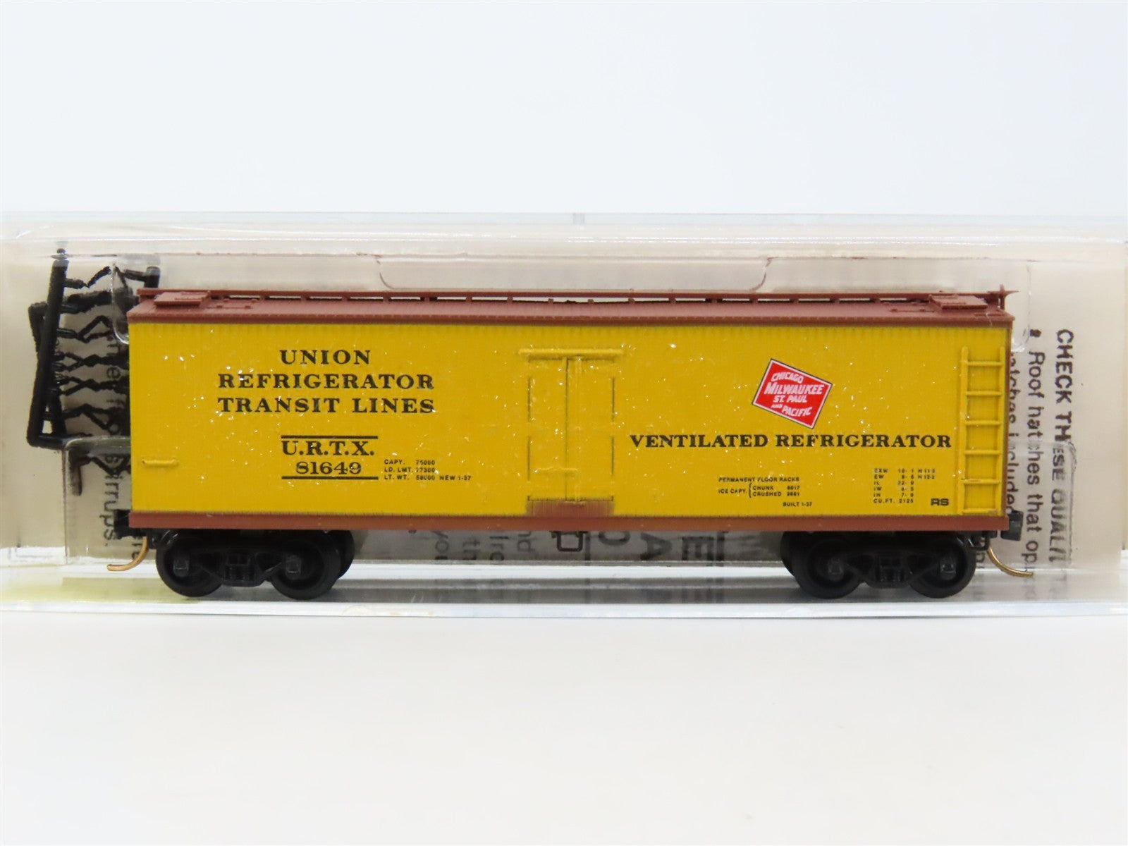N Scale Kadee Micro-Trains MTL 49160 URTX CMStP&P 40' Wood Reefer #81619