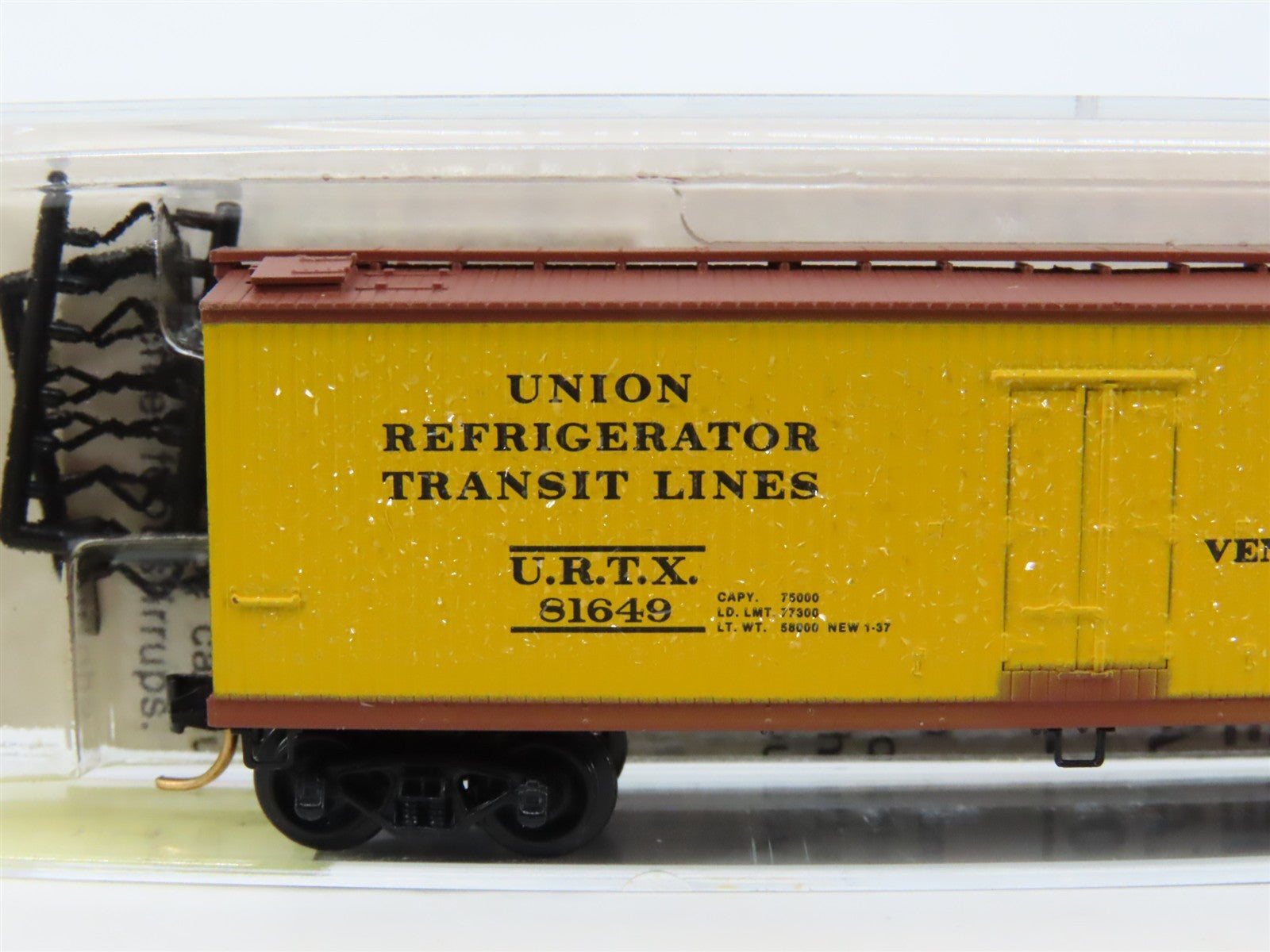 N Scale Kadee Micro-Trains MTL 49160 URTX CMStP&P 40' Wood Reefer #81619