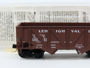 N Scale Micro-Trains 57030 LV Lehigh Valley 33' 2-Bay Hopper 14231 RTR