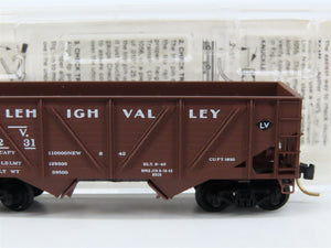 N Scale Micro-Trains 57030 LV Lehigh Valley 33' 2-Bay Hopper 14231 RTR