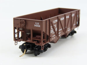 N Scale Micro-Trains 57030 LV Lehigh Valley 33' 2-Bay Hopper 14231 RTR
