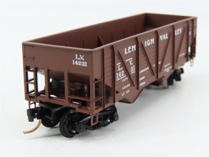 N Scale Micro-Trains 57030 LV Lehigh Valley 33' 2-Bay Hopper 14231 RTR