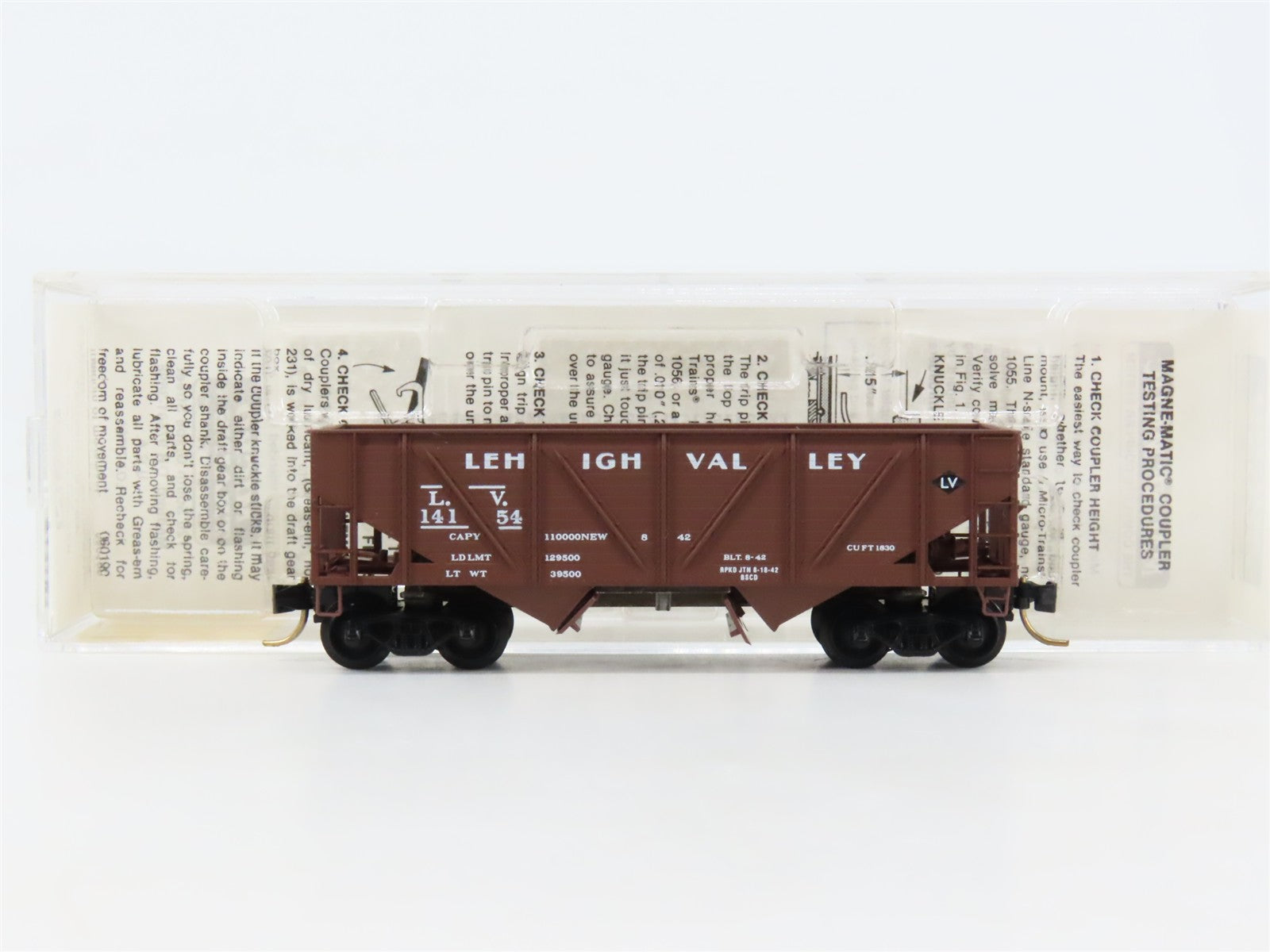N Scale Micro-Trains 57030 LV Lehigh Valley 33' 2-Bay Hopper 14154 RTR
