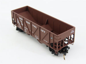 N Scale Micro-Trains 57030 LV Lehigh Valley 33' 2-Bay Hopper 14154 RTR
