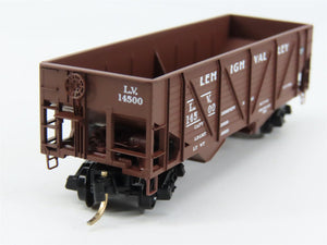 N Scale Micro-Trains 57030 LV Lehigh Valley 33' 2-Bay Hopper 14500 RTR