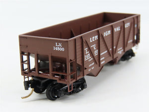 N Scale Micro-Trains 57030 LV Lehigh Valley 33' 2-Bay Hopper 14500 RTR
