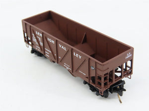 N Scale Micro-Trains 57030 LV Lehigh Valley 33' 2-Bay Hopper 14500 RTR