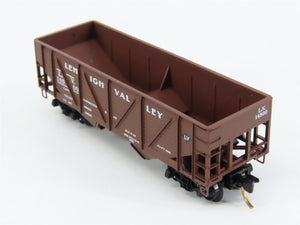 N Scale Micro-Trains 57030 LV Lehigh Valley 33' 2-Bay Hopper 14500 RTR