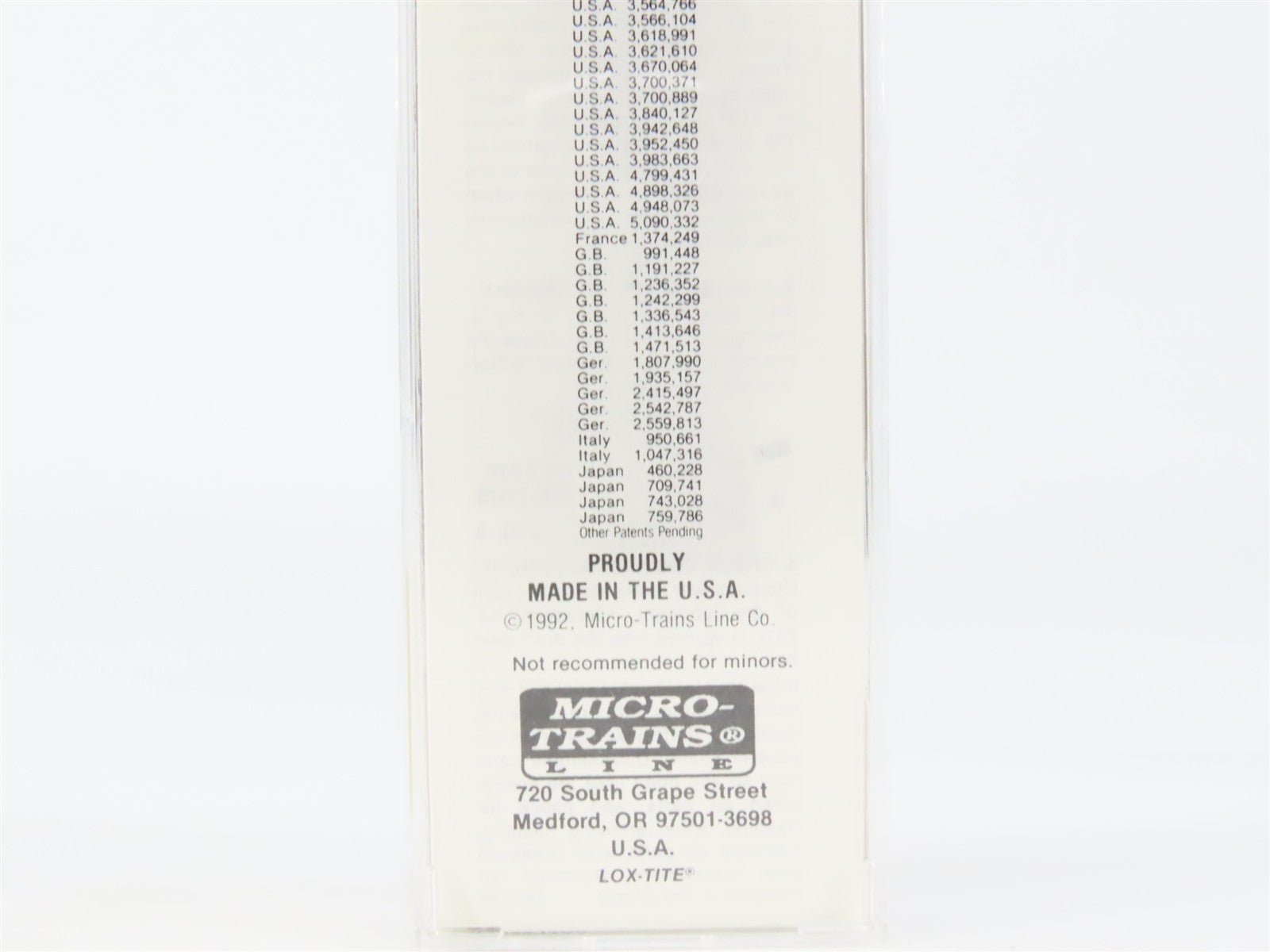 N Scale Micro-Trains 57030 LV Lehigh Valley 33' 2-Bay Hopper 14500 RTR