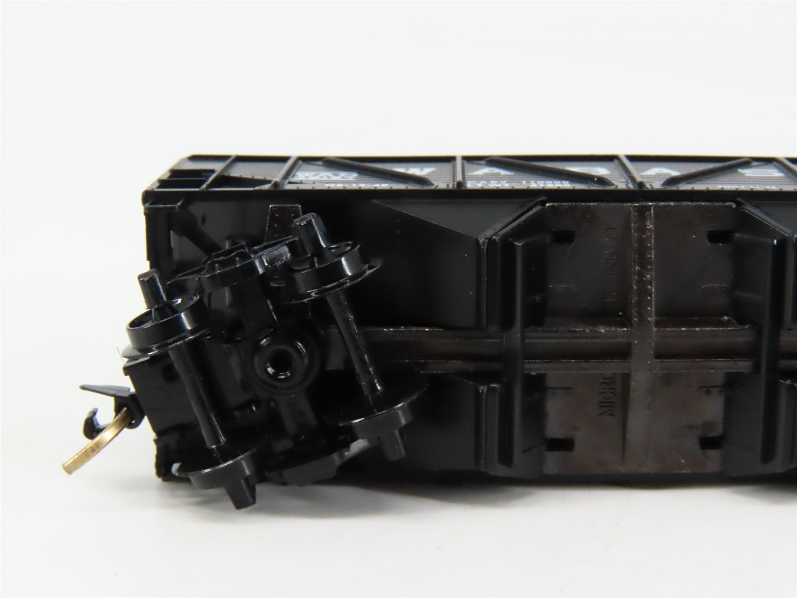 N Scale Micro-Trains 57060 WAB Wabash 33' 2-Bay Composite Side Hopper 39157 RTR