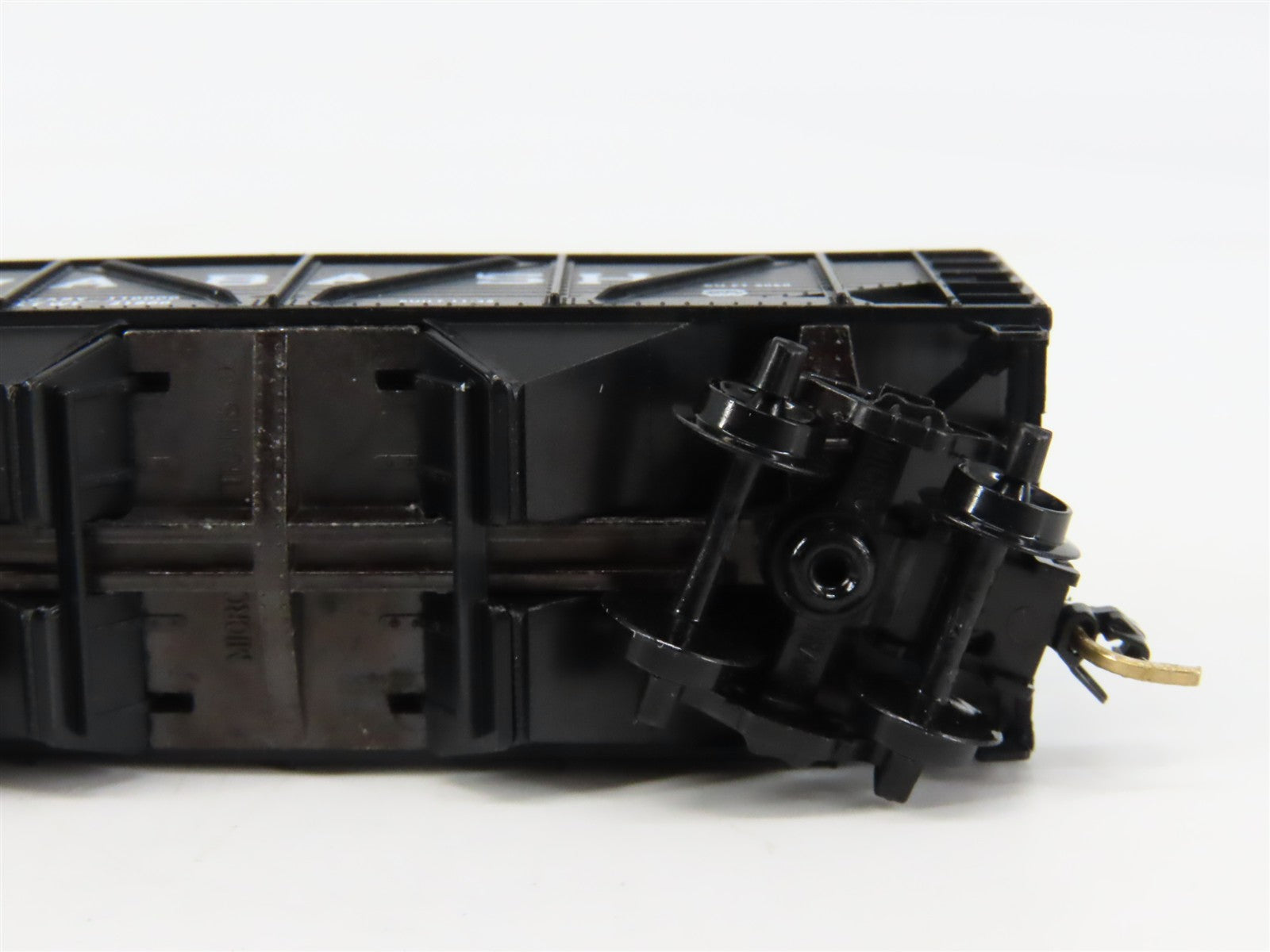 N Scale Micro-Trains 57060 WAB Wabash 33' 2-Bay Composite Side Hopper 39157 RTR