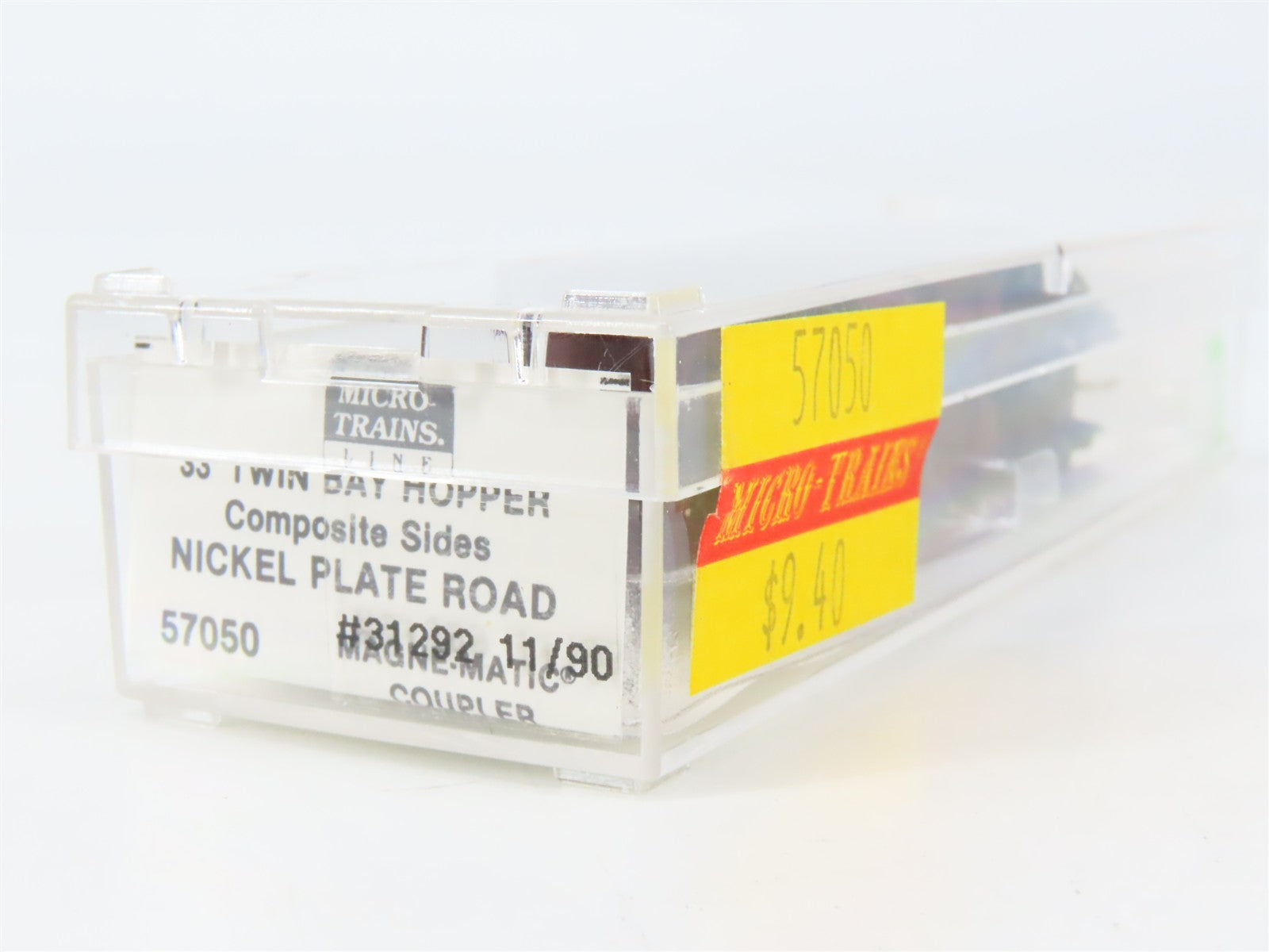 N Scale Micro-Trains 57050 NKP Nickel Plate Road 33' 2-Bay Hopper 31292 RTR