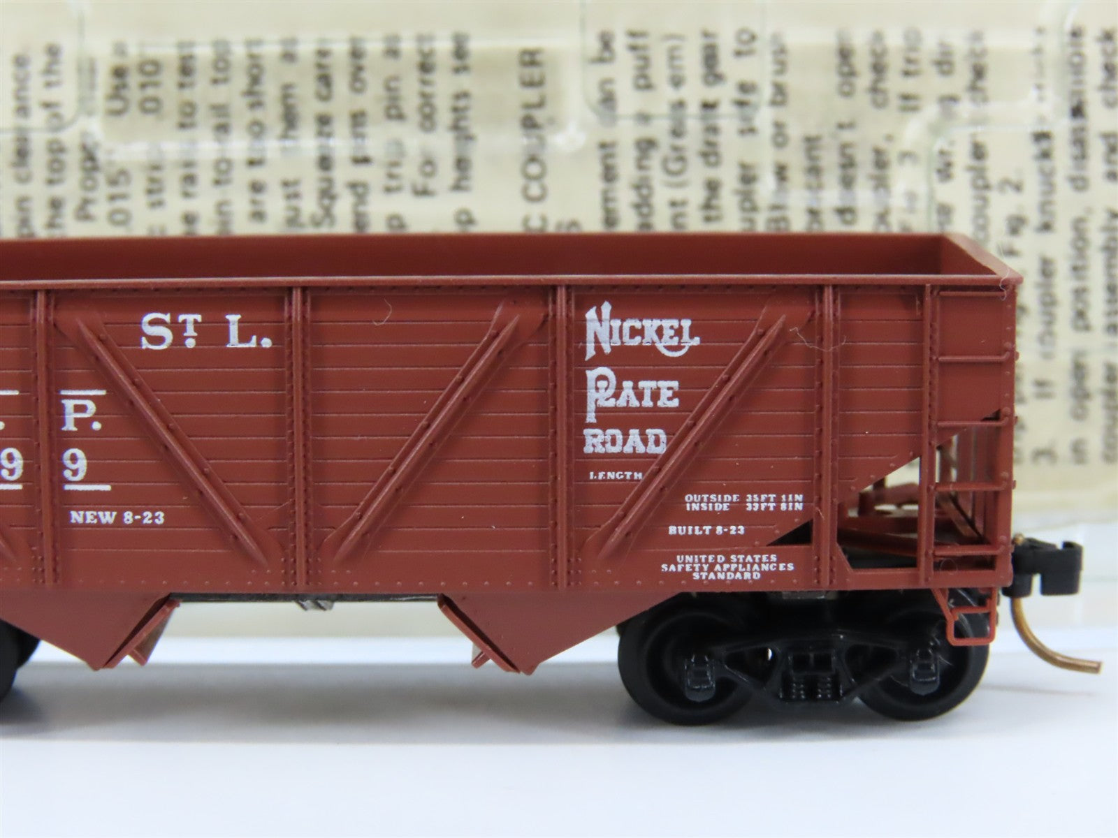N Scale Micro-Trains 57050 NKP Nickel Plate Road 33' Hopper 31299 RTR