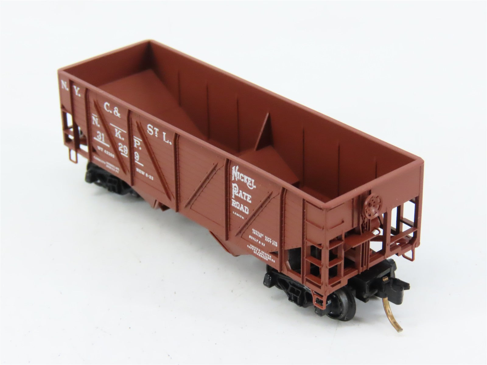 N Scale Micro-Trains 57050 NKP Nickel Plate Road 33' Hopper 31299 RTR