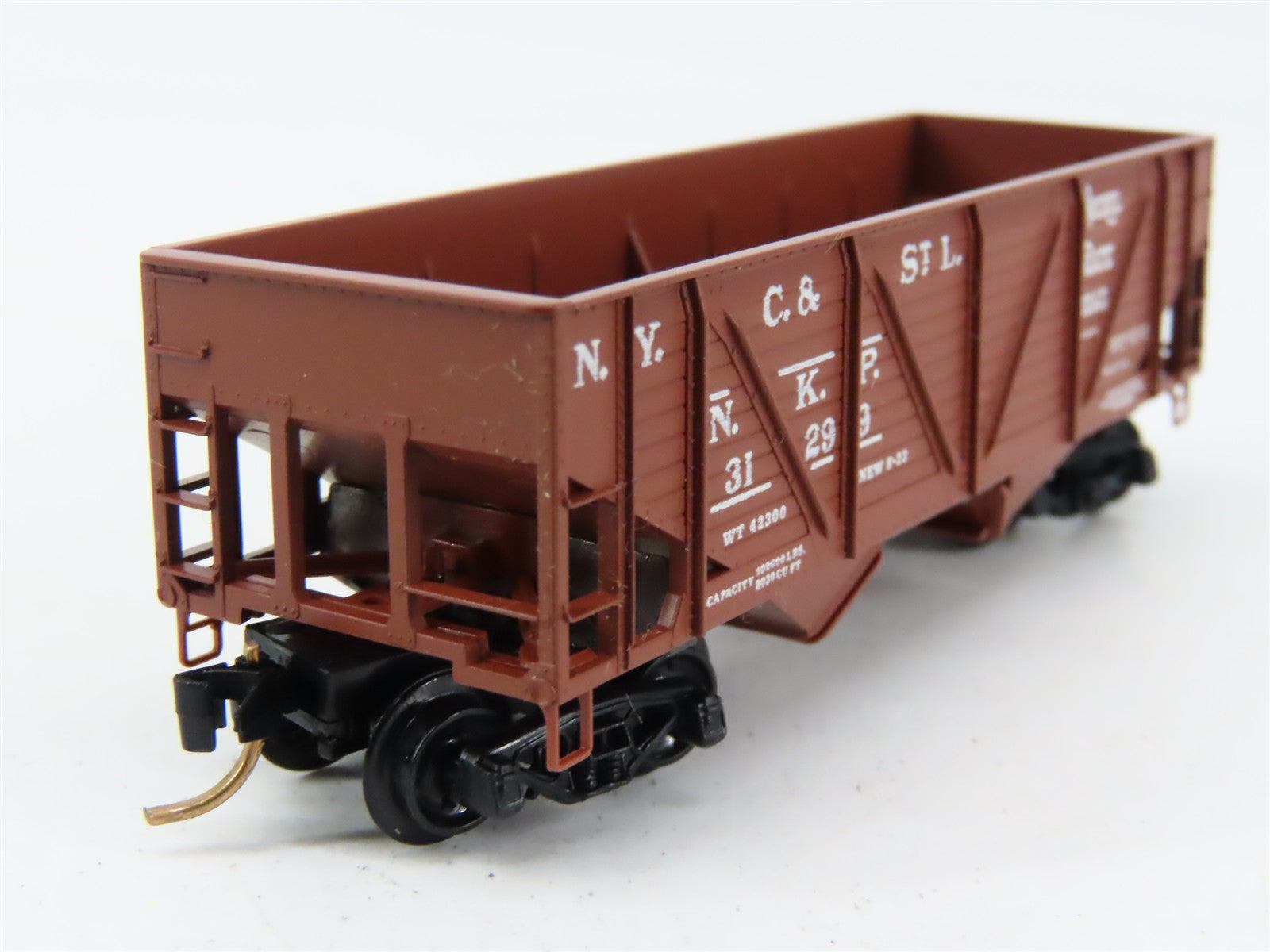 N Scale Micro-Trains 57050 NKP Nickel Plate Road 33' Hopper 31299 RTR