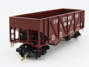 N Scale Micro-Trains 57040 SOU Southern 33' 2-Bay Composite Twin Hopper RTR