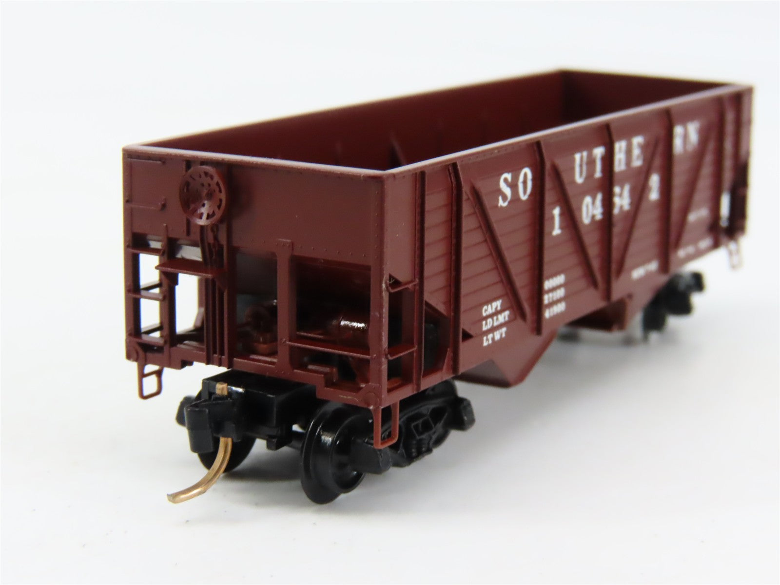 N Scale Micro-Trains 57040 SOU Southern 33' 2-Bay Composite Twin Hopper RTR