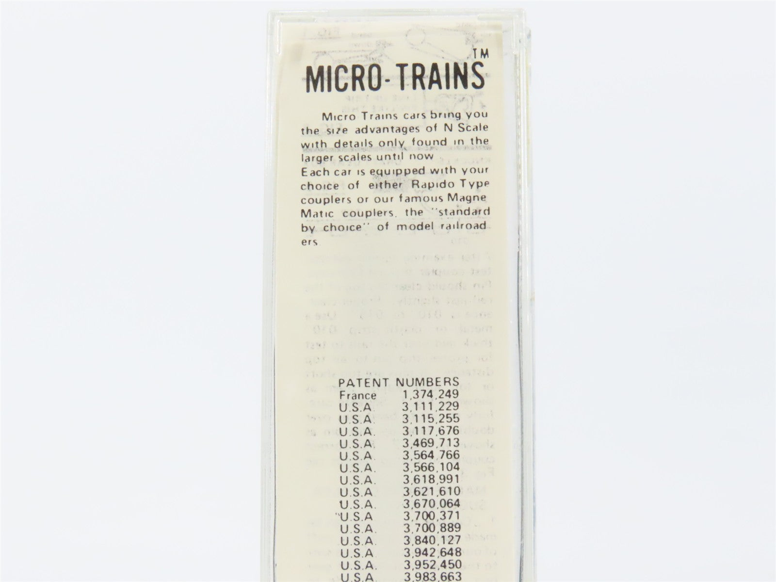 N Scale Micro-Trains 57040 SOU Southern 33' 2-Bay Composite Twin Hopper RTR