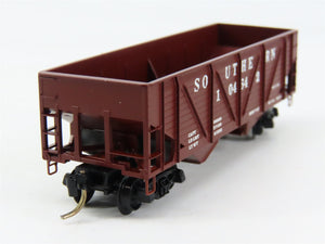 N Scale Micro-Trains 57040 SOU Southern 33' 2-Bay Hopper 104642 RTR